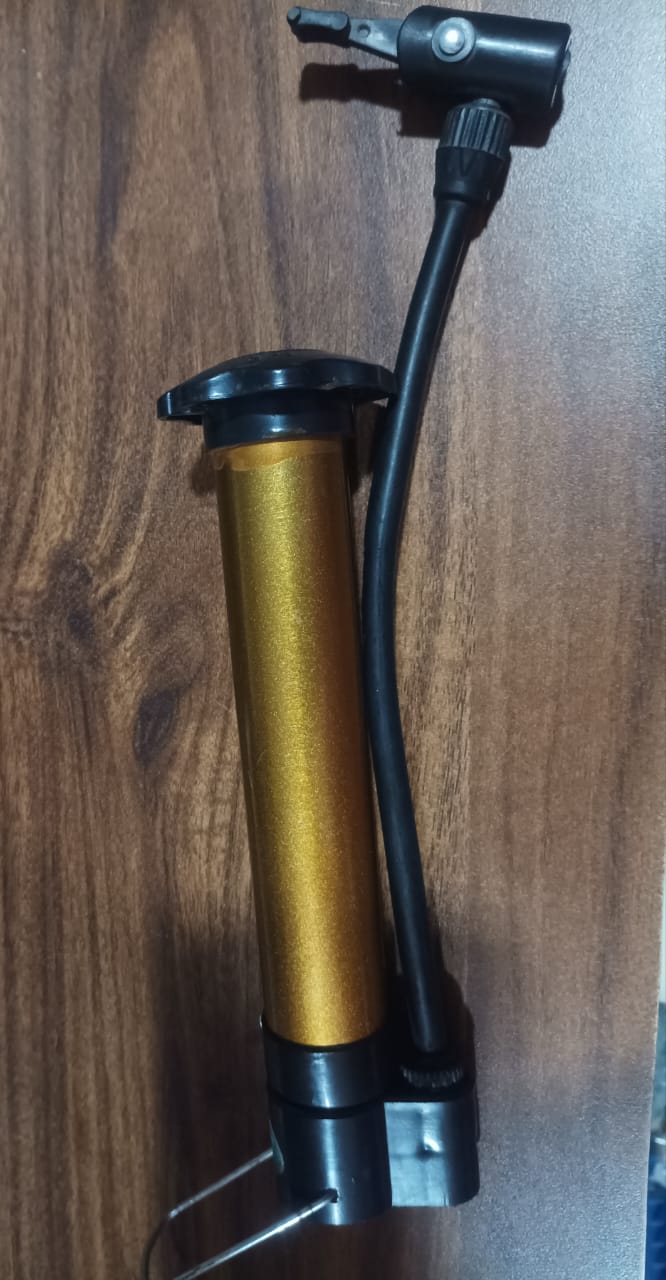 Hand Air Ball Pump β Portable Metal Inflator for Basketball, Soccer & More