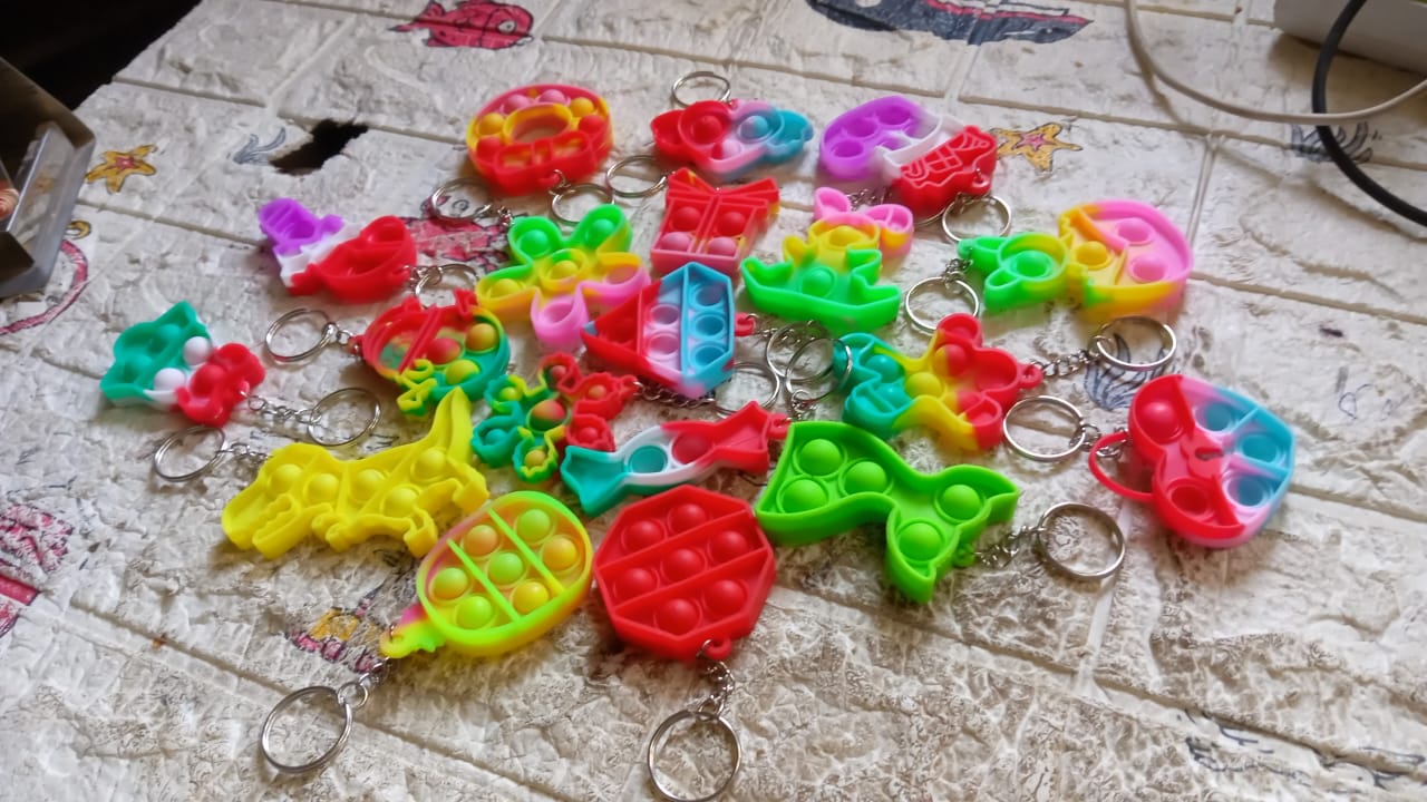 Compact Pop It Keychain β Fun Stress Relief Fidget Toy (1 Pc | Mix Design)