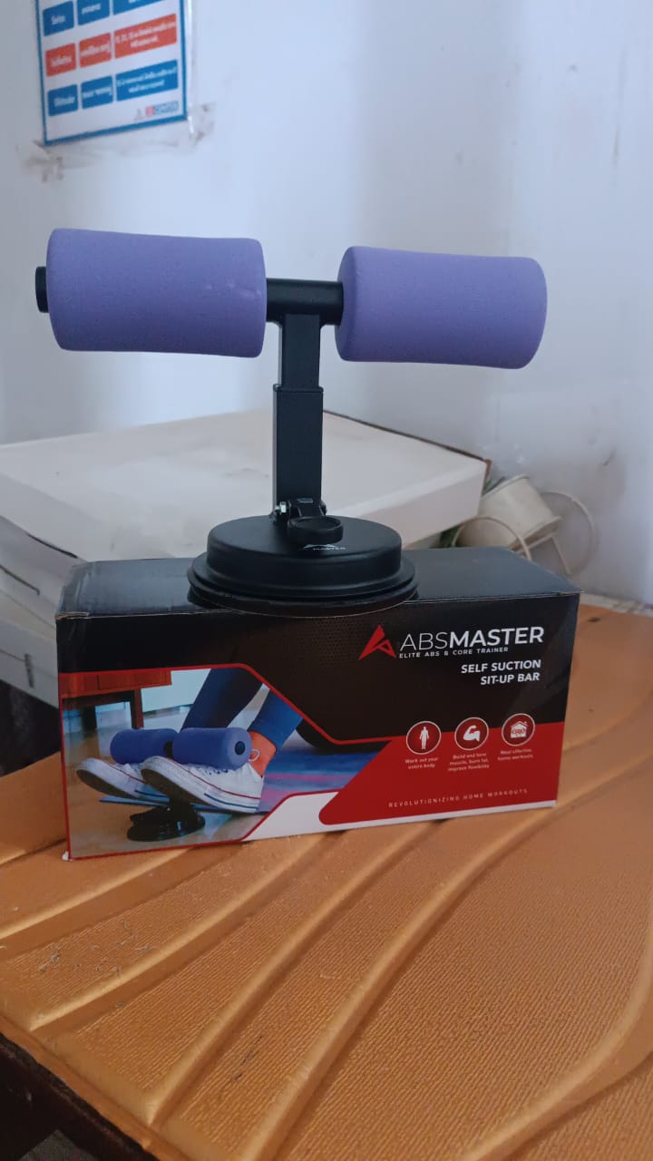 Suction Sit Up Tool Used To Handle Tapes And Cut Them Easily.