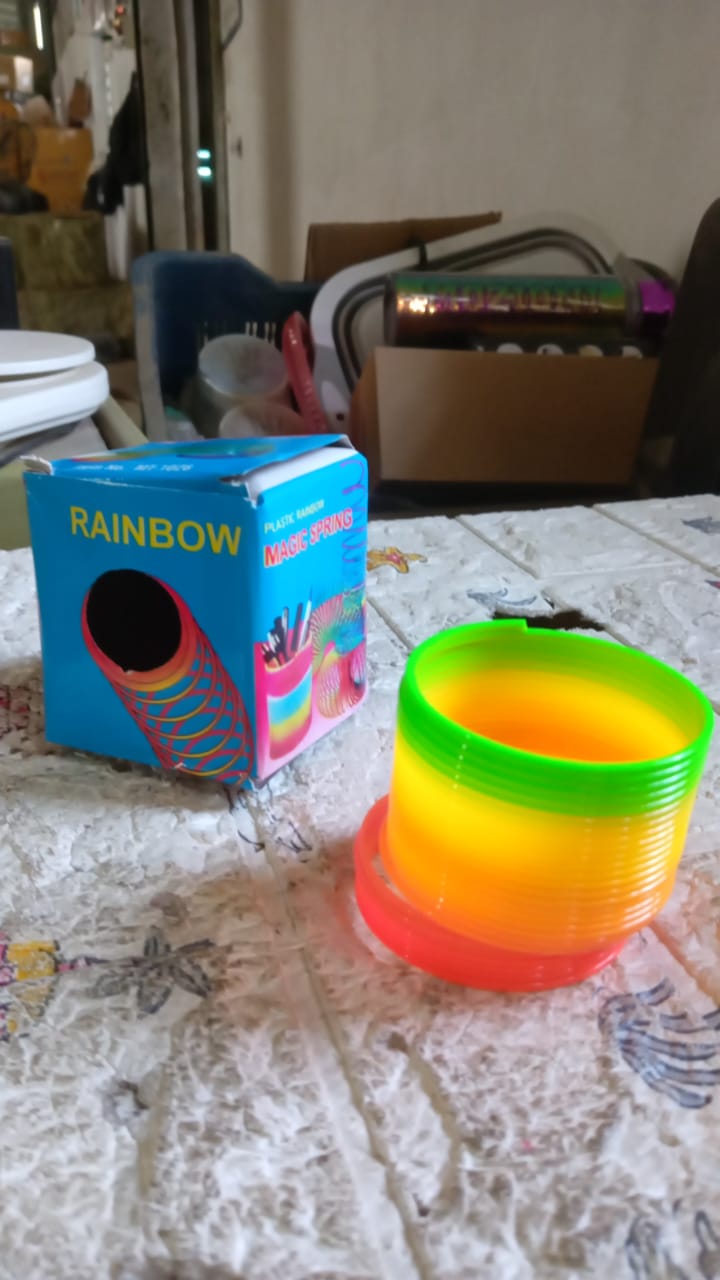 Rainbow Slinky Spring Toy β Compact Fun Toy for Kids & Adults, Gift-Friendly