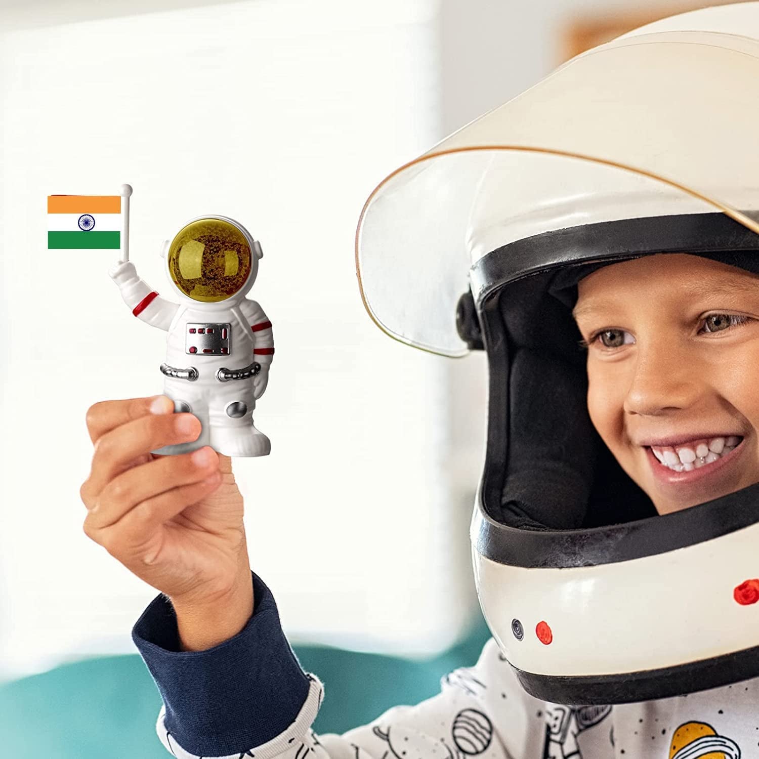 Astronaut Ornament Moving Hand