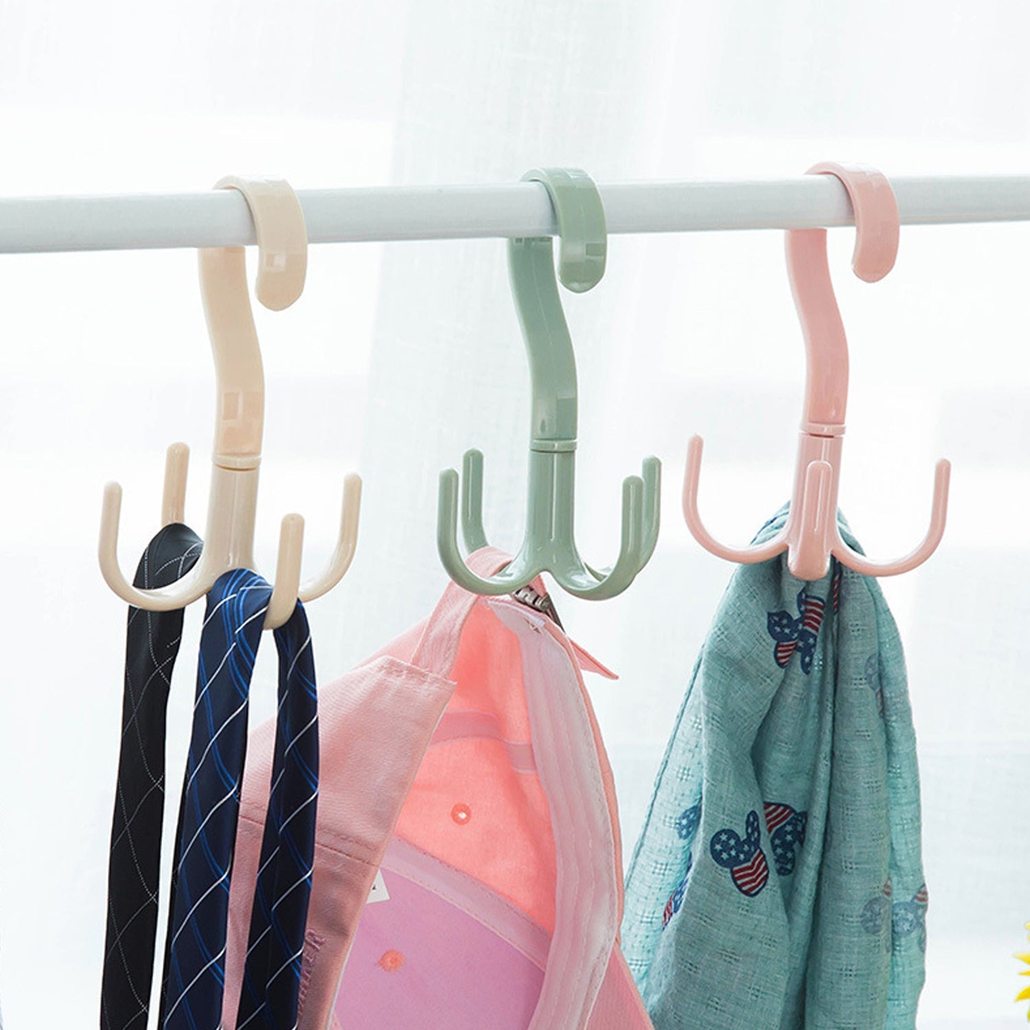 360 Rotatable Hanger Hook